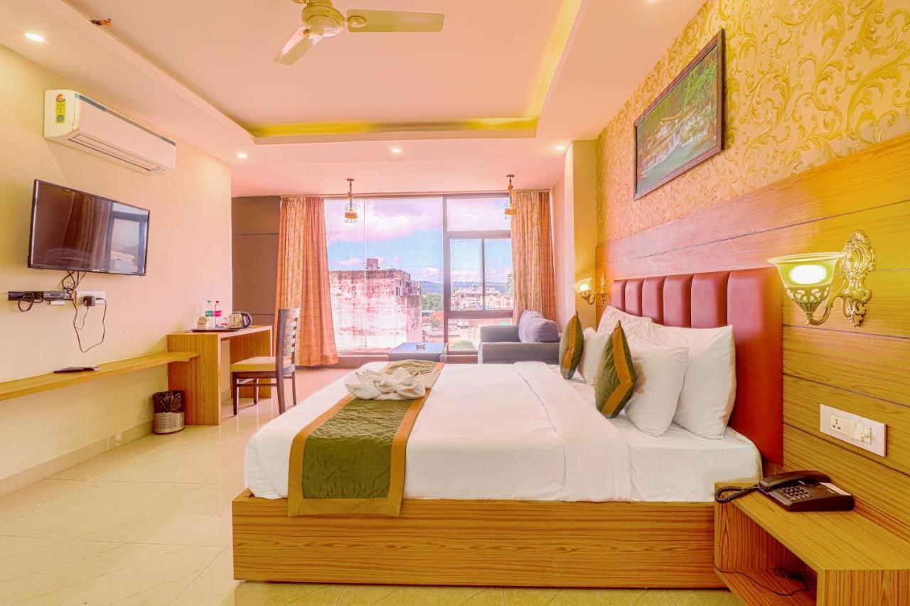 The Glory Hotel Dehradun Exterior foto