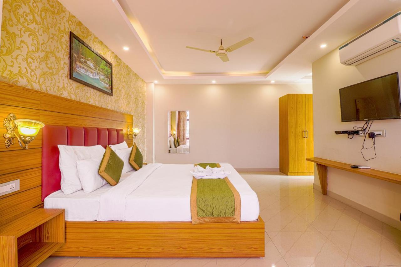 The Glory Hotel Dehradun Exterior foto